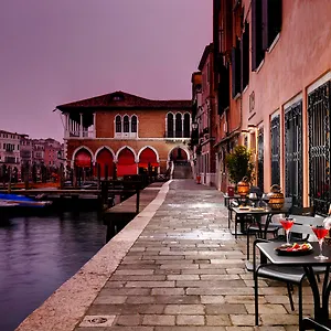 https://hotel-lorologio-venezia.hotelinveneto.com